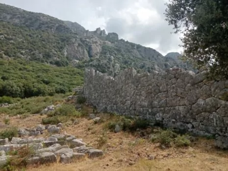 mura ciclopiche grecia