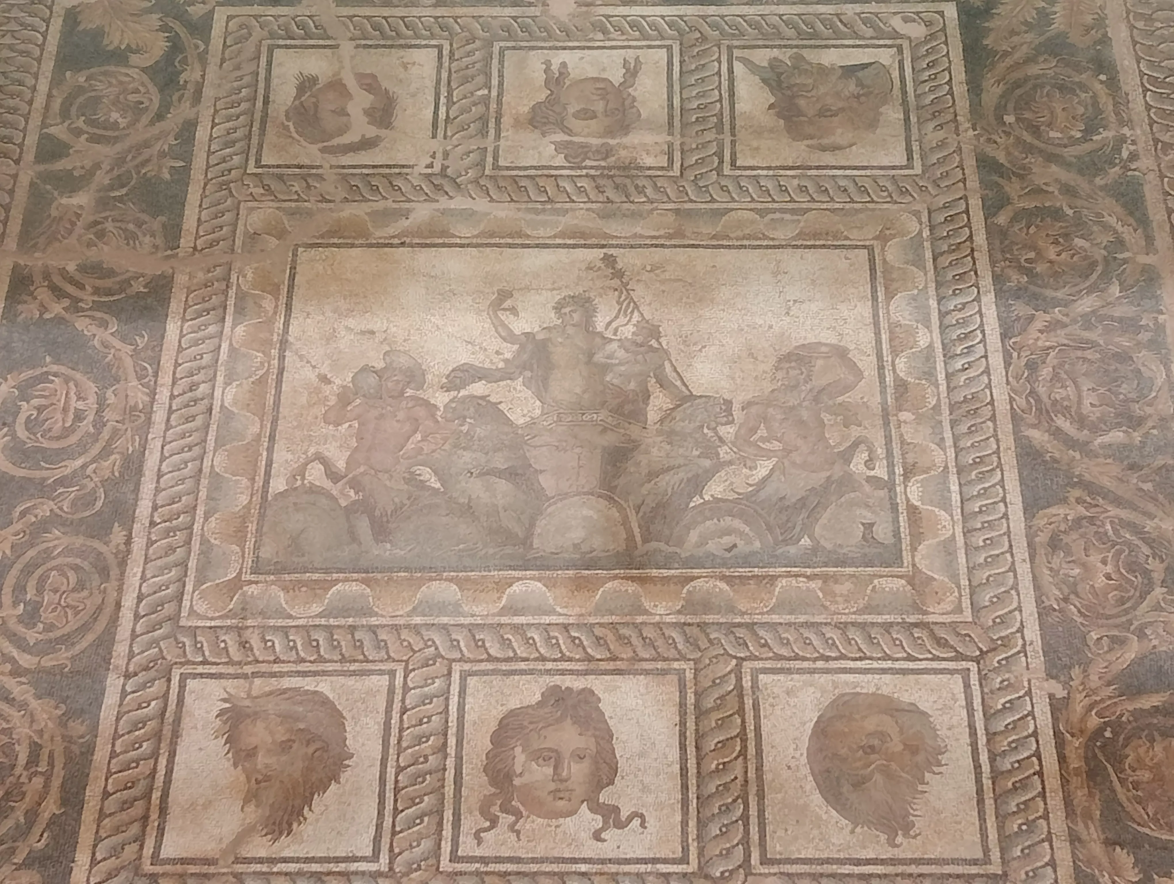 AI PIEDI DELL’OLIMPO LA CITTà SACRA DI ALESSANDRO MAGNO