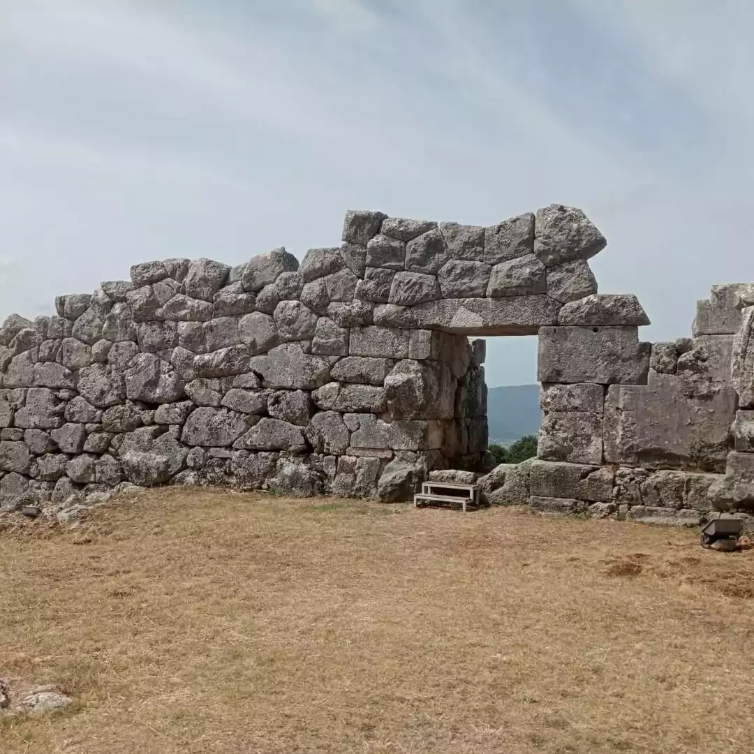 L’Antica Elea in Epiro: Una Finestra sul Passato
